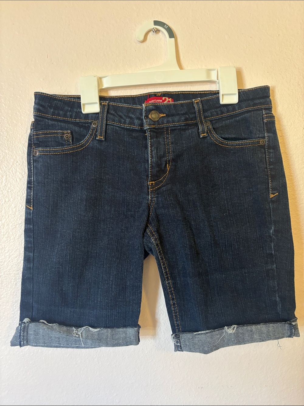 Forever 21 Dark Wash Roll-Cuff Denim Bermuda Shorts - Size 7